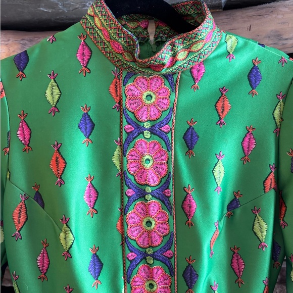 Vintage 70s Emilio Borghese Roma Green Patterned Maxi Dress - Picture 3 of 6